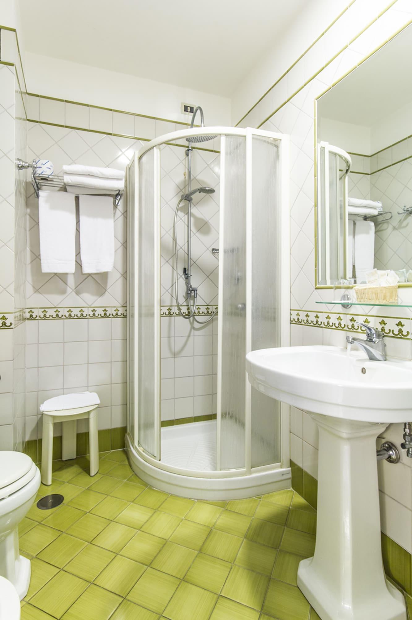 Di Hotel Sorrent